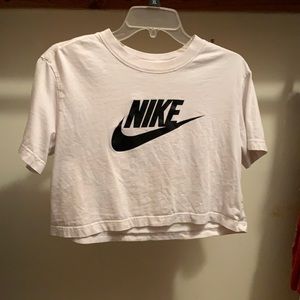 Small white Nike crop t-shirt